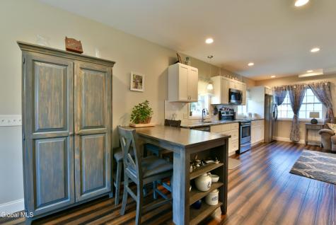 360 Ballston Road Glenville NY 12302