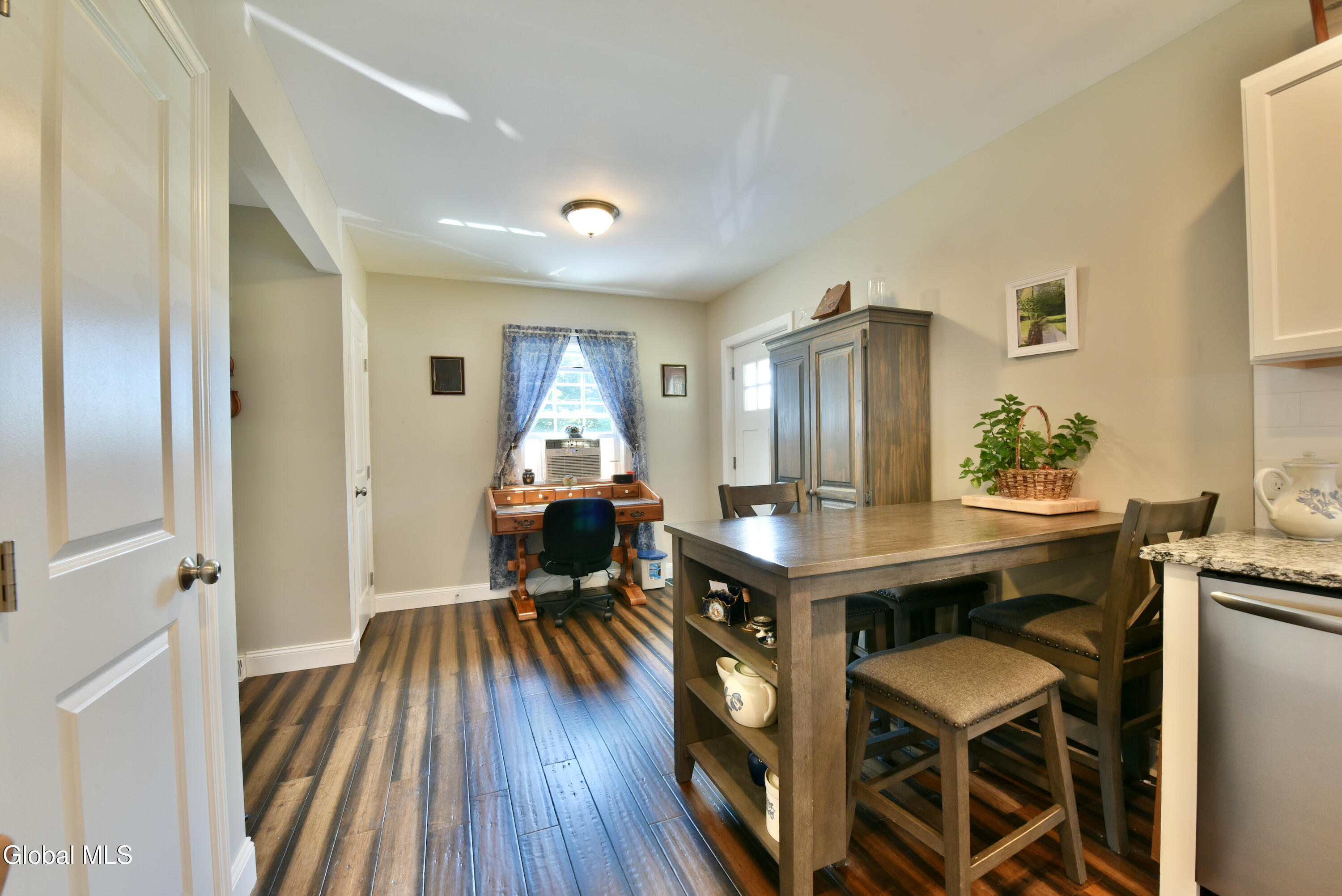 360 Ballston Road Glenville NY 12302