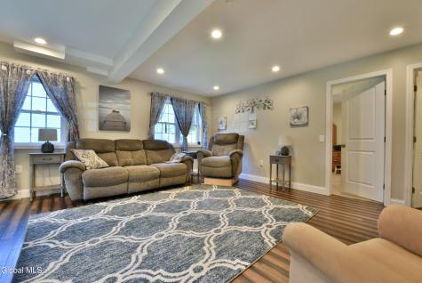 360 Ballston Road Glenville NY 12302