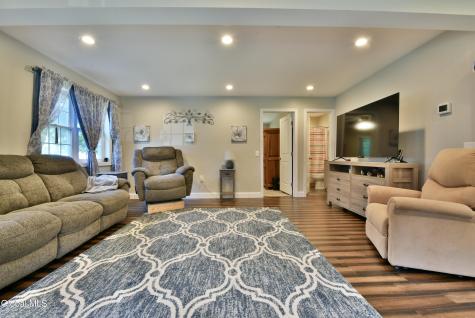 360 Ballston Road Glenville NY 12302