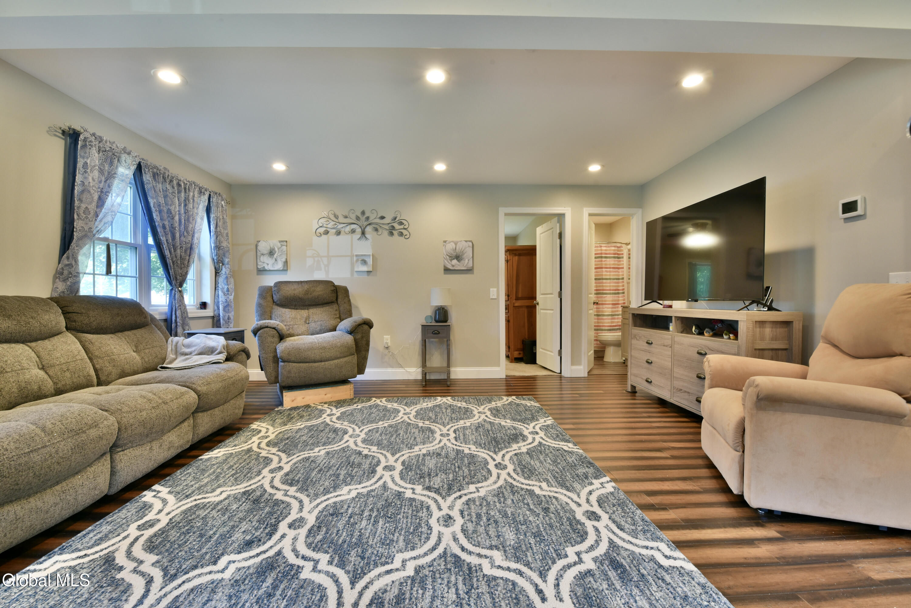 360 Ballston Road Glenville NY 12302