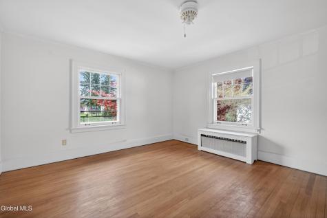 17 N Park Drive Gloversville NY 12078