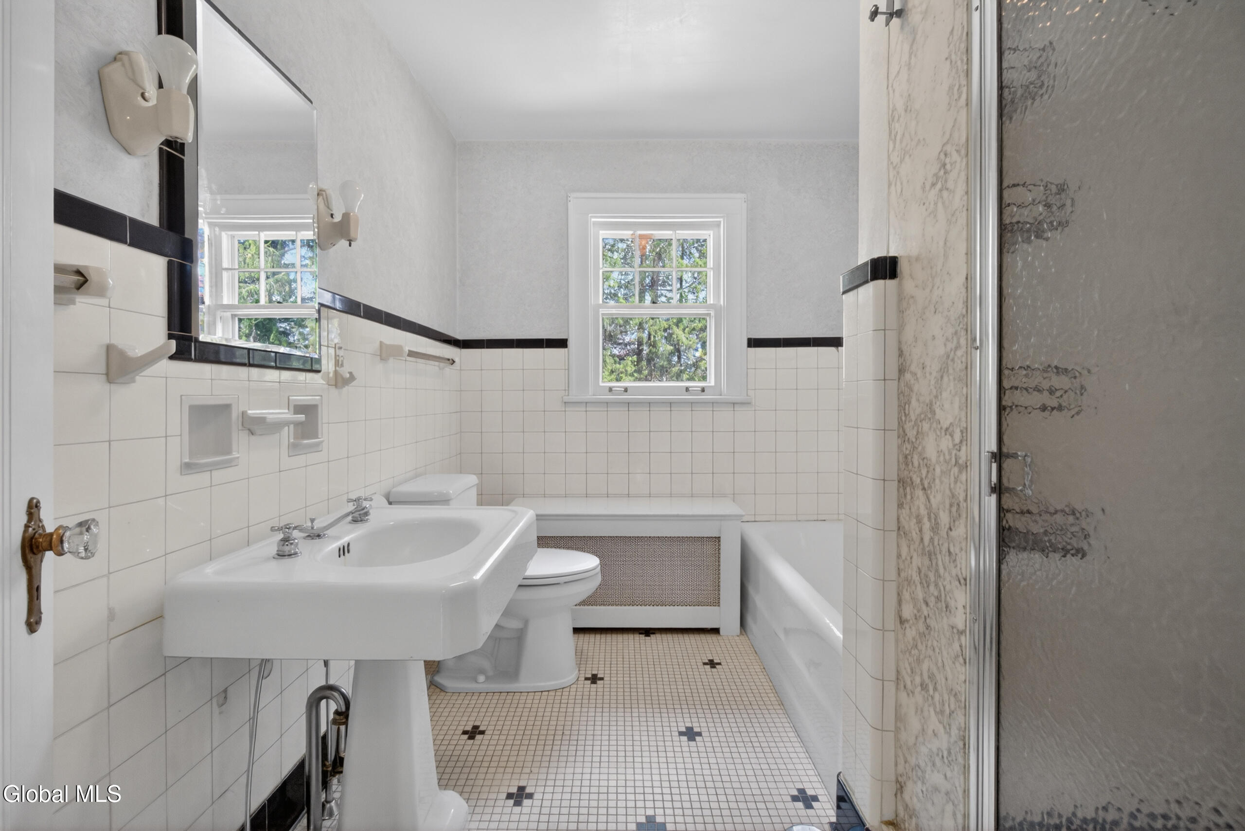 17 N Park Drive Gloversville NY 12078