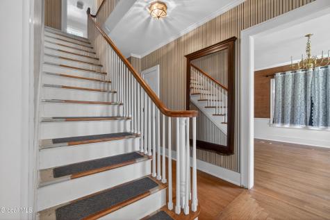 17 N Park Drive Gloversville NY 12078