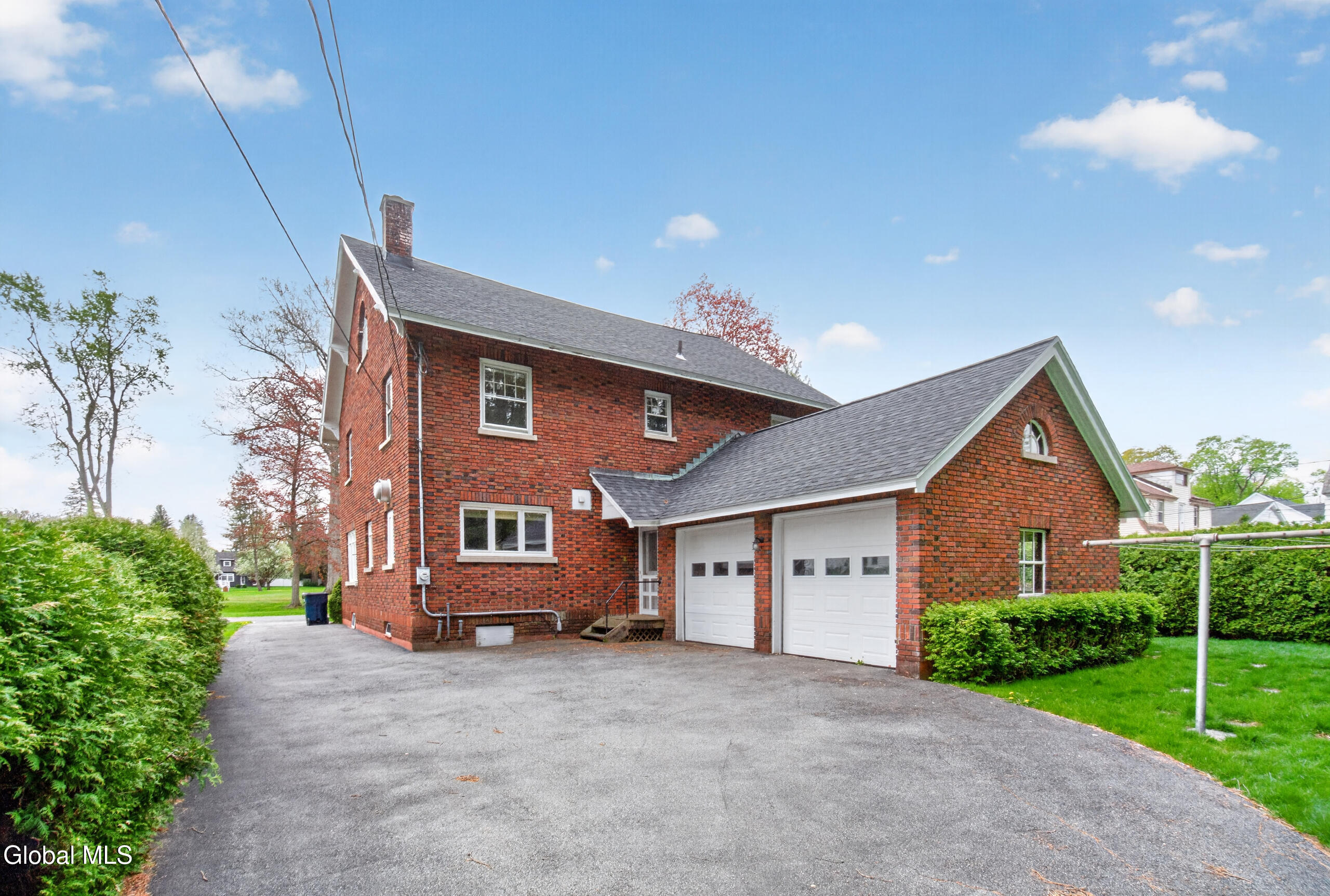 17 N Park Drive Gloversville NY 12078