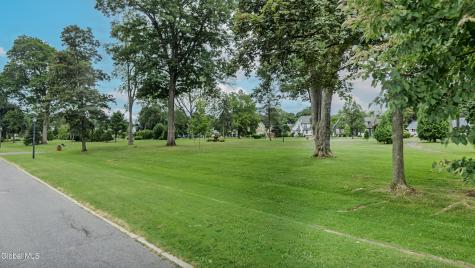 17 N Park Drive Gloversville NY 12078