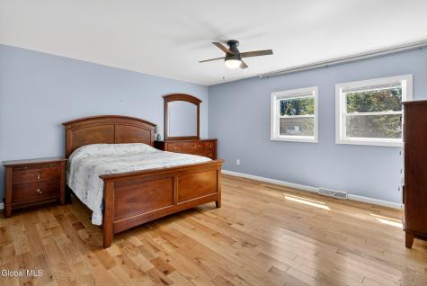 3 N Chestnut Hill Road Loudonville NY 12211