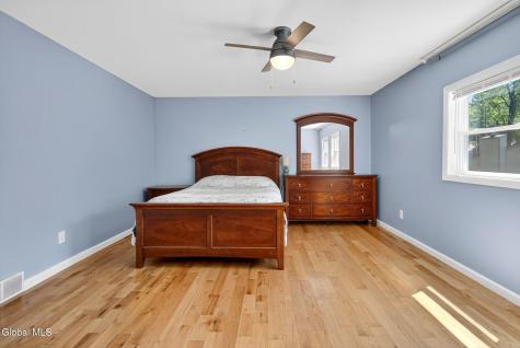 3 N Chestnut Hill Road Loudonville NY 12211