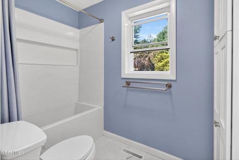 3 N Chestnut Hill Road Loudonville NY 12211