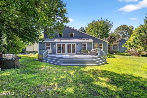 3 N Chestnut Hill Road Loudonville NY 12211