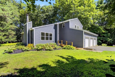 3 N Chestnut Hill Road Loudonville NY 12211