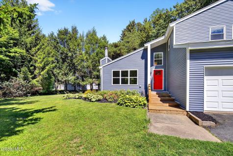 3 N Chestnut Hill Road Loudonville NY 12211