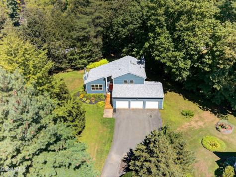 3 N Chestnut Hill Road Loudonville NY 12211