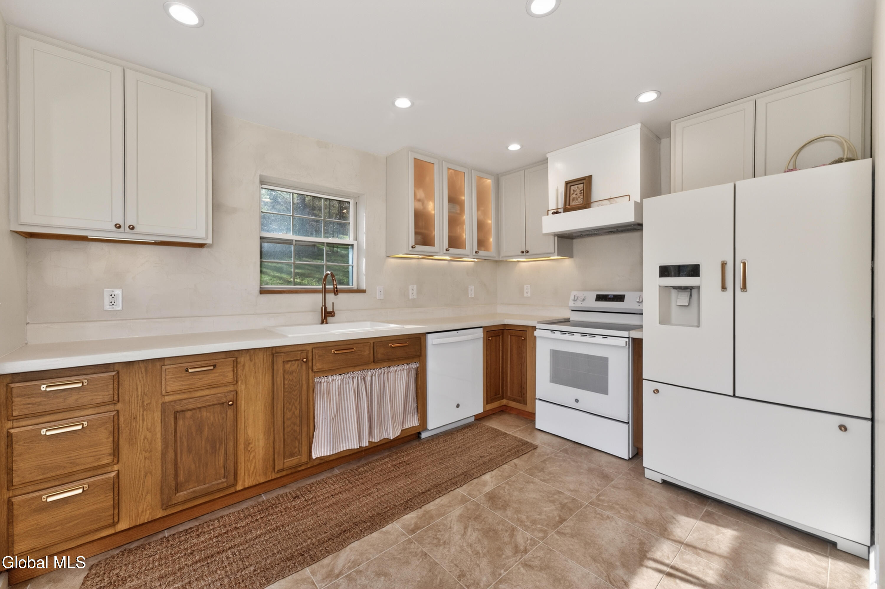 84 Lord Avenue Troy NY 12180