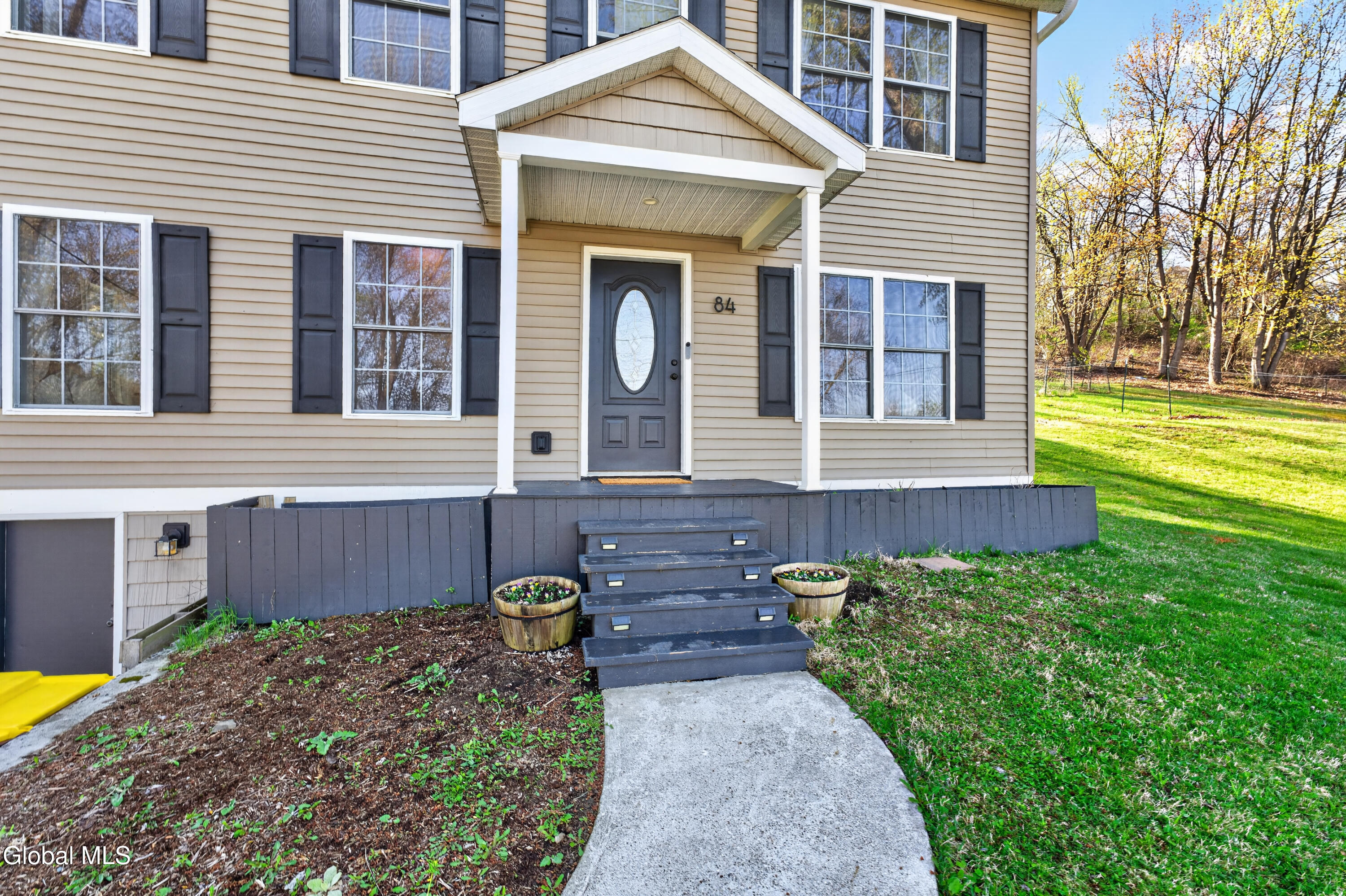 84 Lord Avenue Troy NY 12180