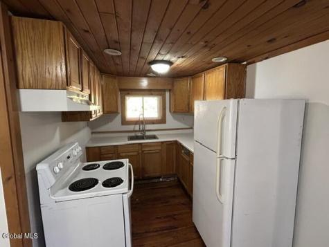 939 Ford Road Melrose NY 12121