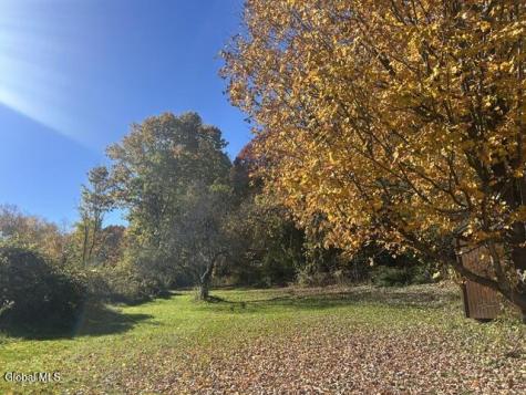 939 Ford Road Melrose NY 12121