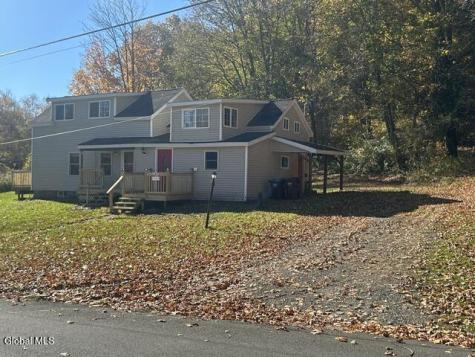 939 Ford Road Melrose NY 12121