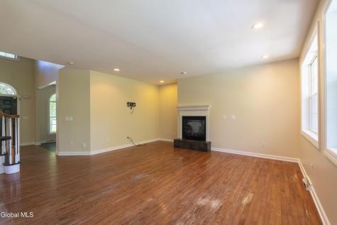 914 Mac Arthur Drive Ballston Spa NY 12020