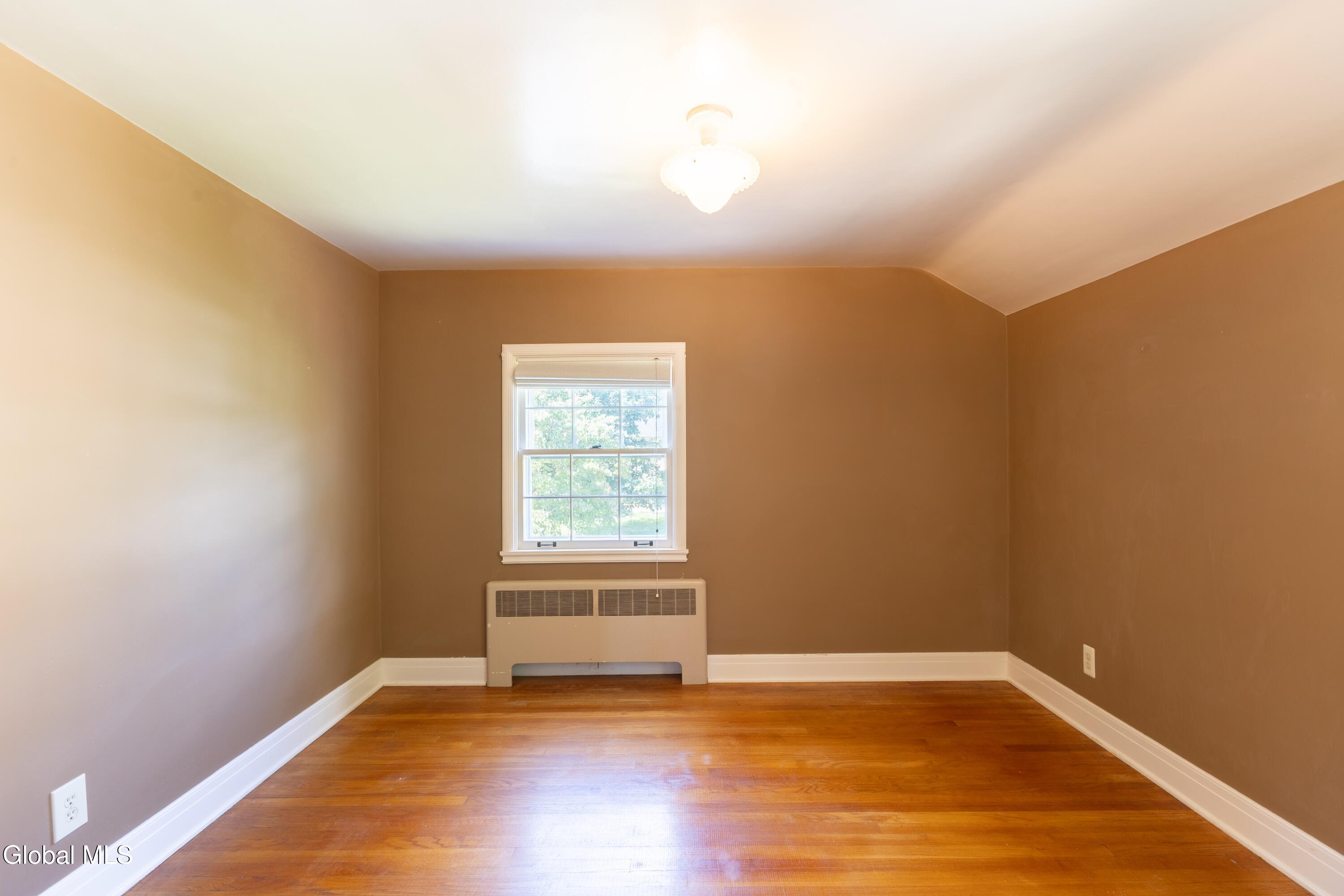 28 Douglas Road Delmar NY 12054