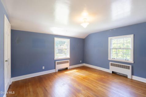 28 Douglas Road Delmar NY 12054