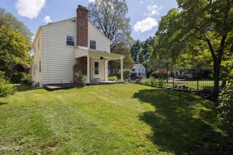 28 Douglas Road Delmar NY 12054