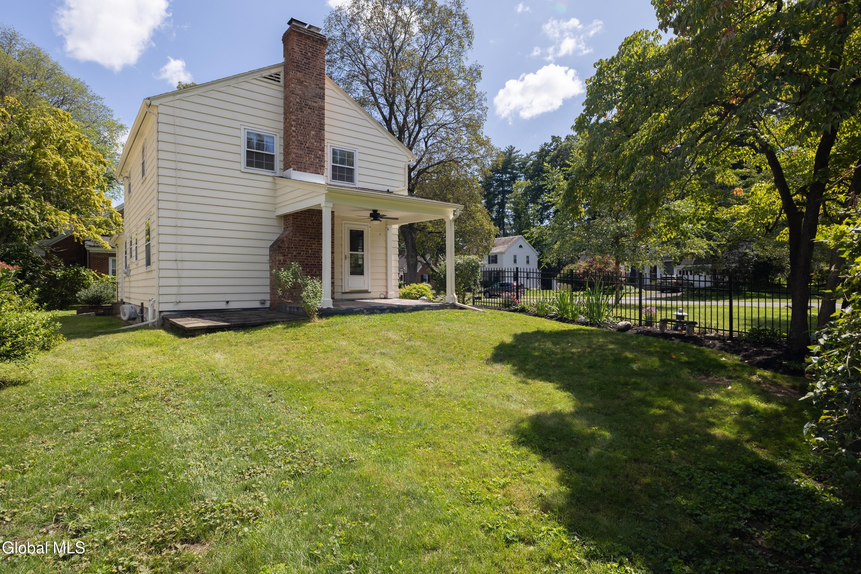 28 Douglas Road Delmar NY 12054