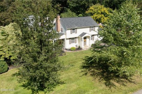 28 Douglas Road Delmar NY 12054