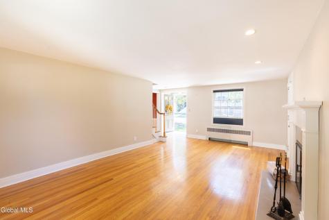 28 Douglas Road Delmar NY 12054
