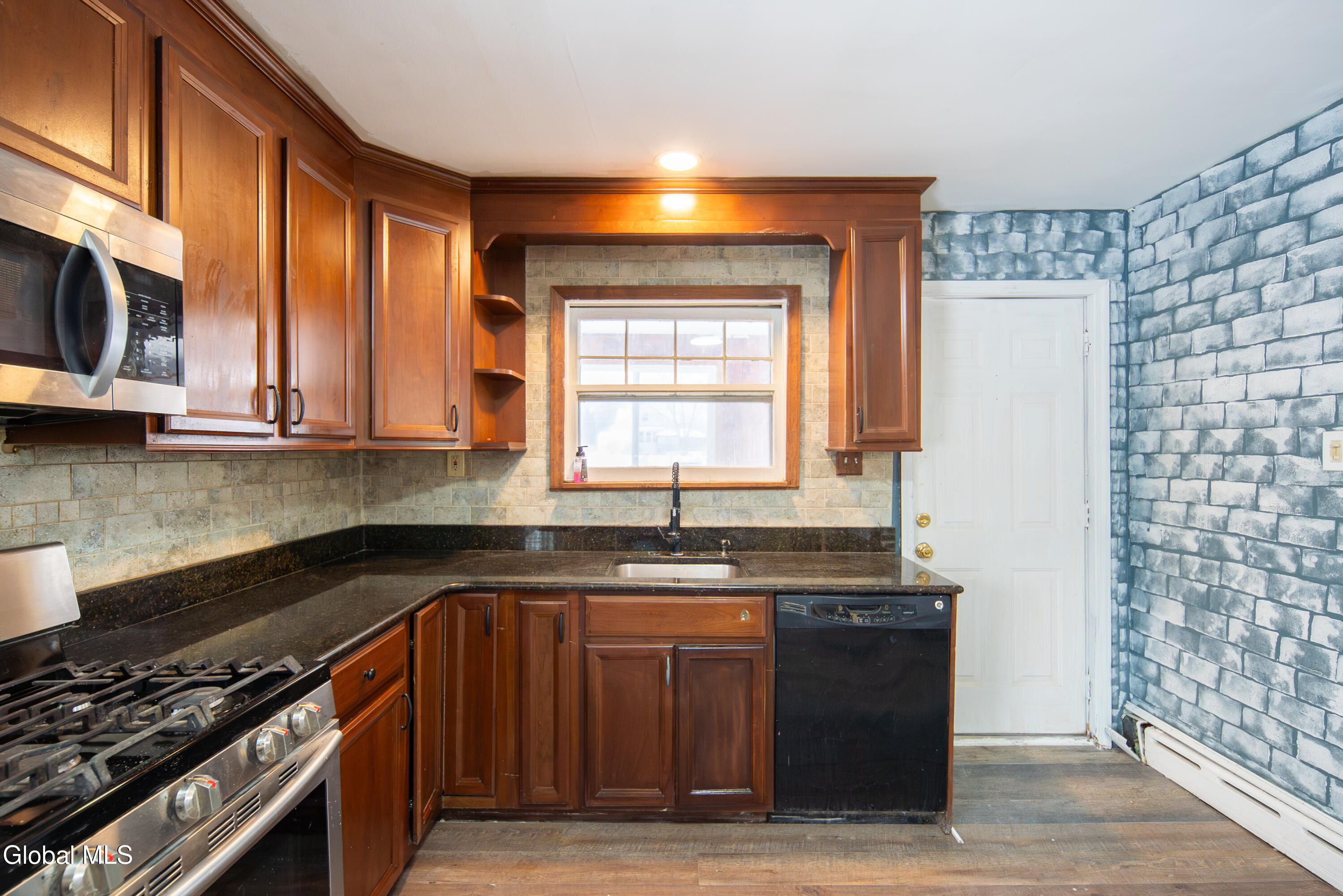 35 Conliss Avenue Albany NY 12047