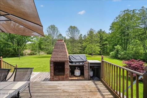 1107 Ballston Lake Road Clifton Park NY 12019