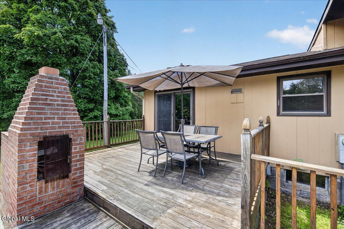 1107 Ballston Lake Road Clifton Park NY 12019