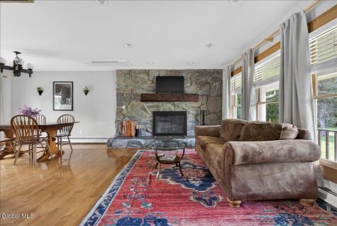 1107 Ballston Lake Road Clifton Park NY 12019