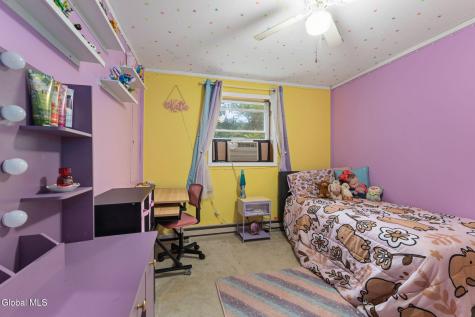 8 Michael Road Moreau NY 12828