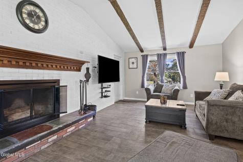 809 Westmoreland Drive Niskayuna NY 12309
