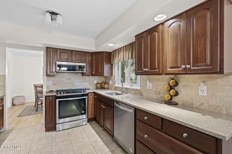 809 Westmoreland Drive Niskayuna NY 12309