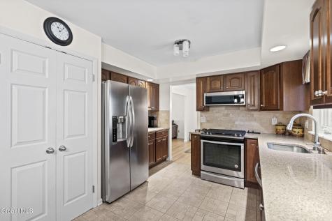 809 Westmoreland Drive Niskayuna NY 12309