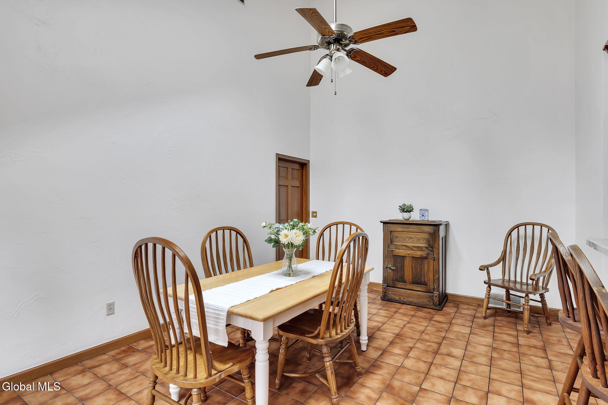 51 Robinwood Drive Clifton Park NY 12065