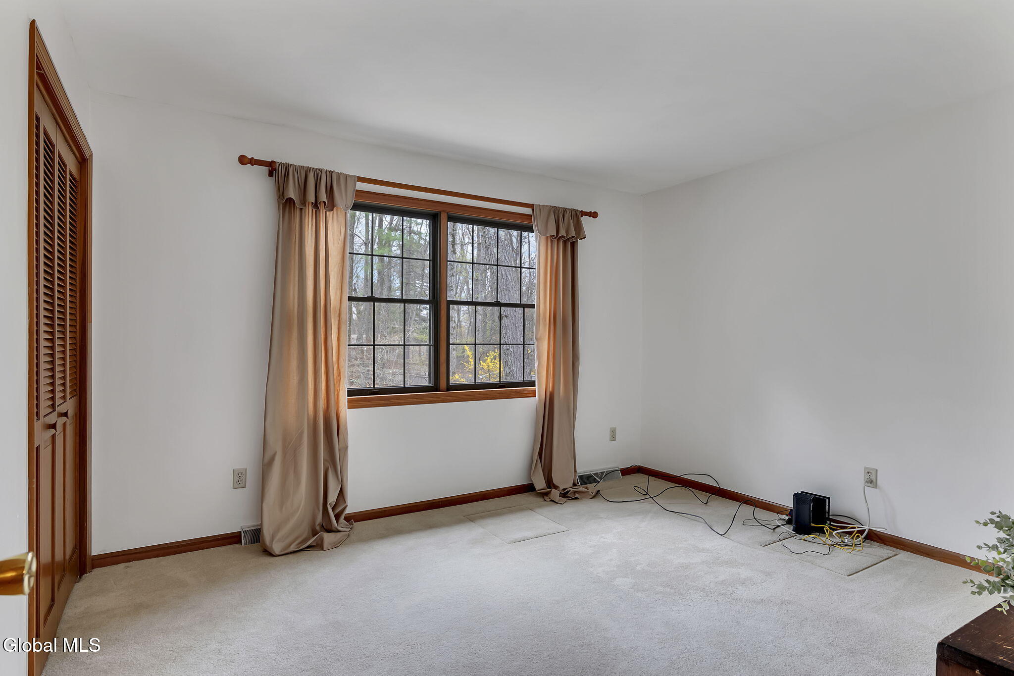 51 Robinwood Drive Clifton Park NY 12065