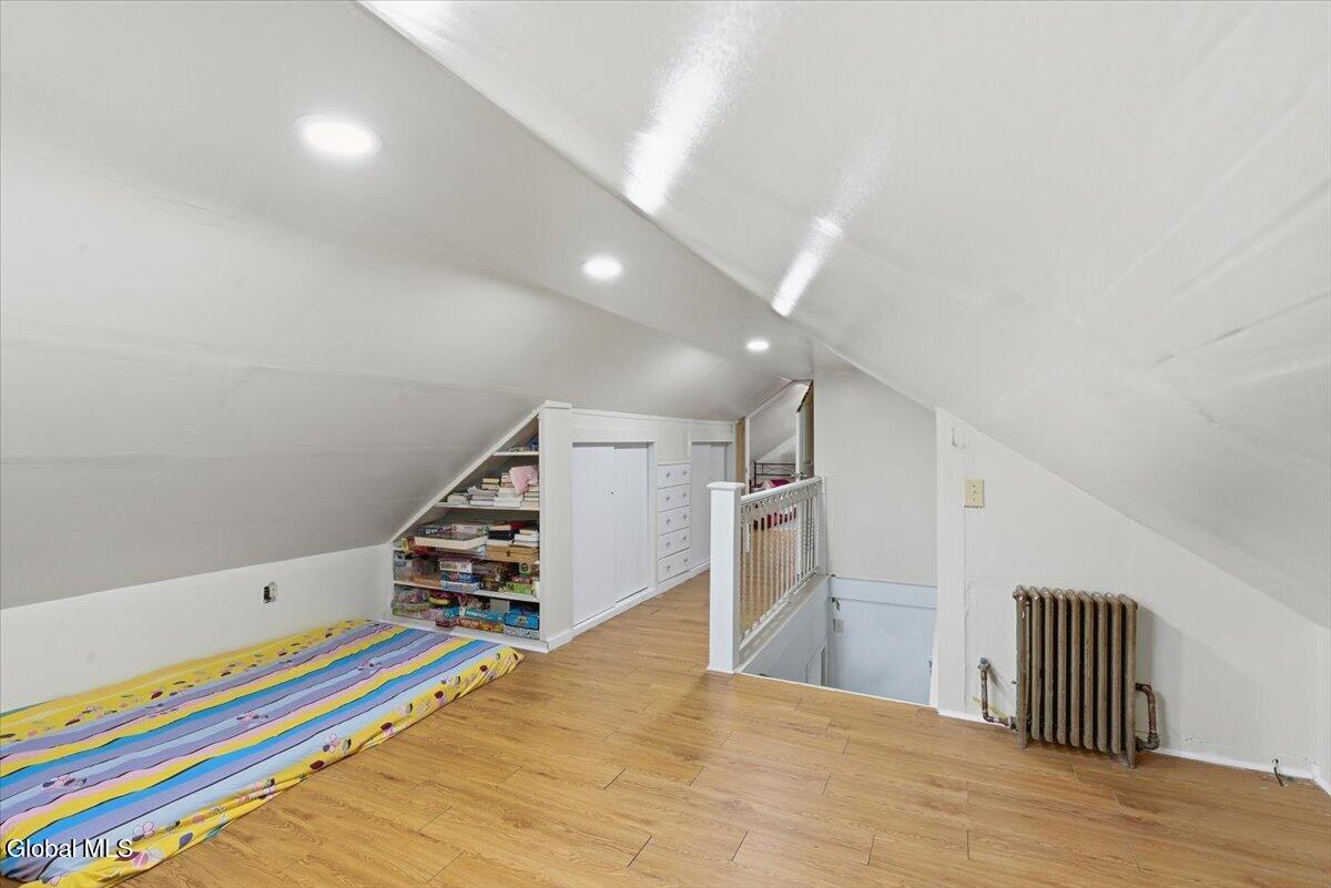 18 Roberts Lane Colonie NY 12110
