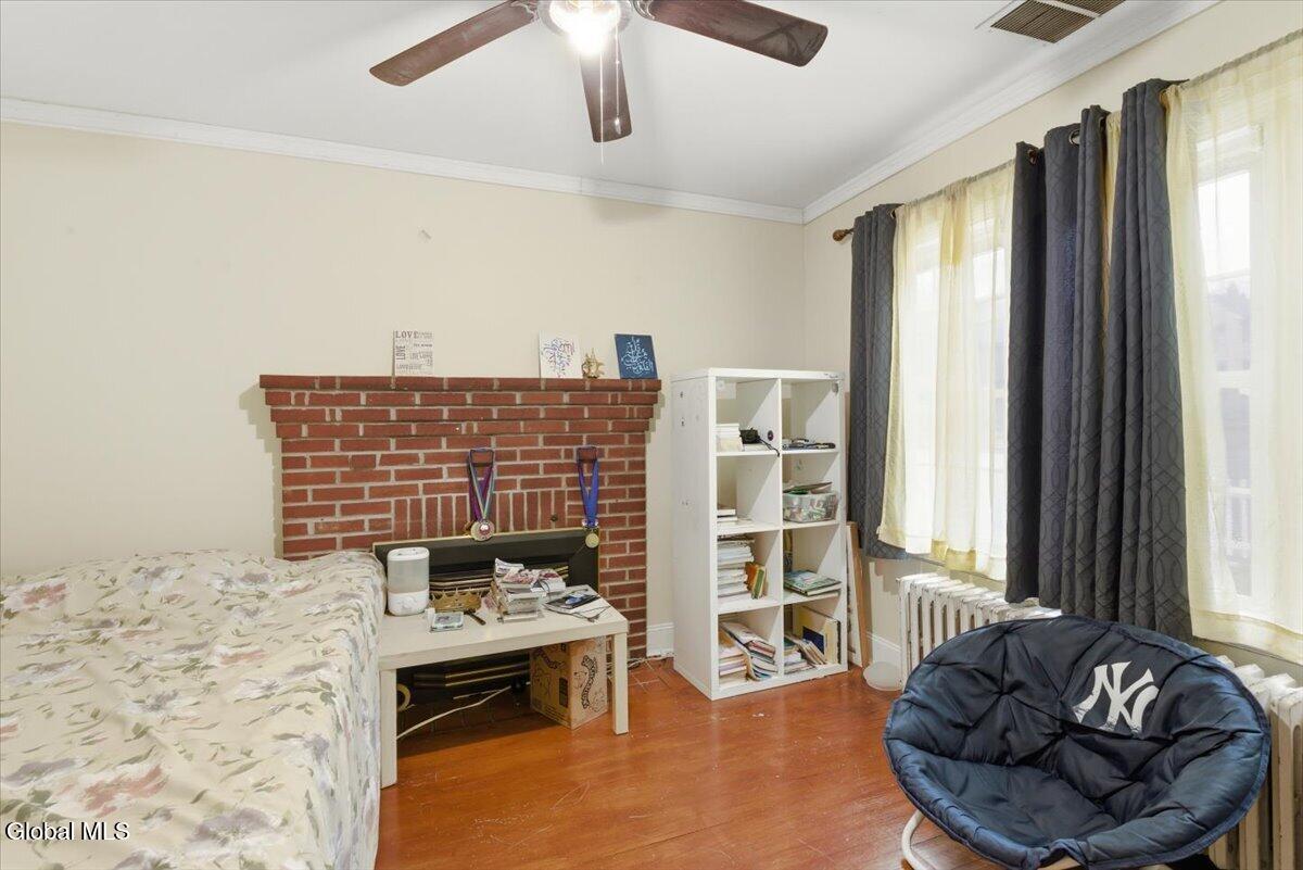 18 Roberts Lane Colonie NY 12110
