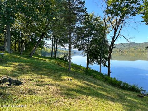 230 Death Rock Way Whitehall NY 12887