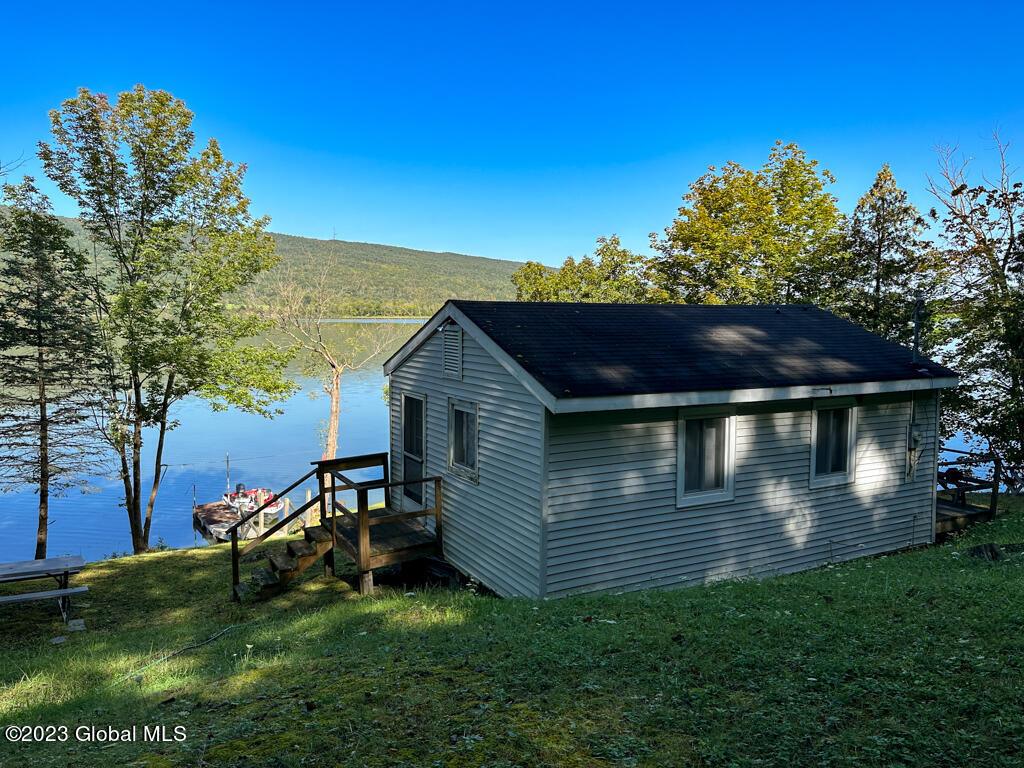 230 Death Rock Way Whitehall NY 12887