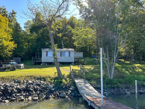 230 Death Rock Way Whitehall NY 12887