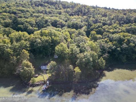 230 Death Rock Way Whitehall NY 12887