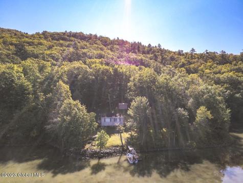 230 Death Rock Way Whitehall NY 12887