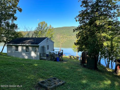 230 Death Rock Way Whitehall NY 12887