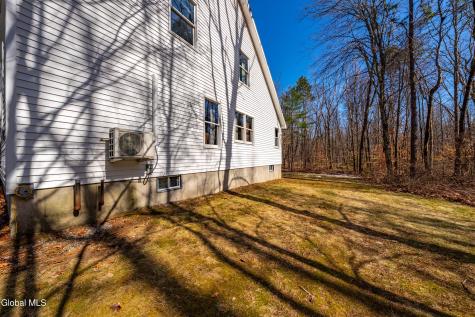 4 Wallingford Court Gansevoort NY 12831