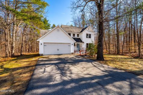4 Wallingford Court Gansevoort NY 12831