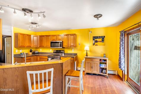 4 Wallingford Court Gansevoort NY 12831